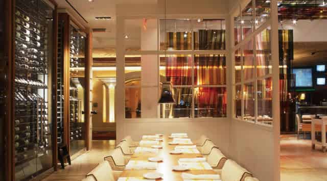 WOLFGANG PUCK BAR & GRILL