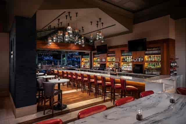 Osteria Fiorella modern bar lounge networking event