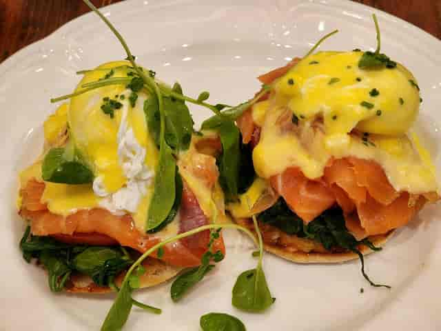 Luxury brunch, Eggs Benedict, Vegas private dining, event