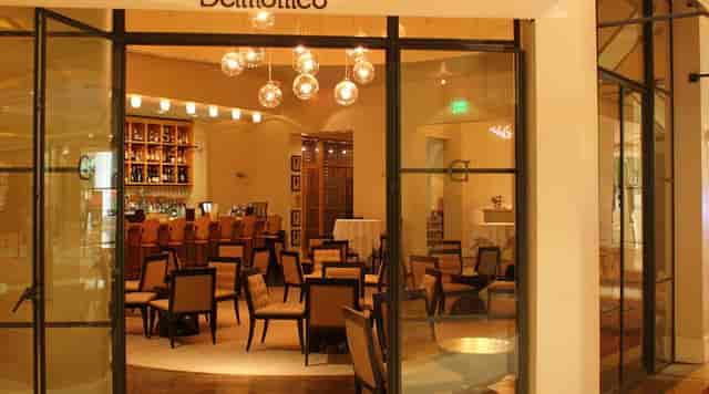 Delmonico Steakhouse bar, elegant event venue, cocktail reception, corporate dinner