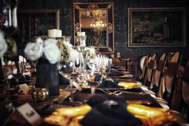 Stirling Club gala dinner table, opulent, elegant, event