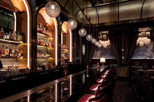 Cocktail Lounge