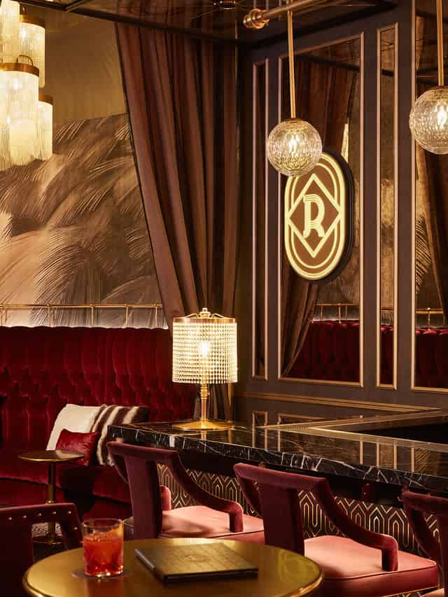 Cocktail Lounge