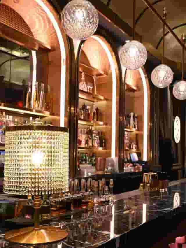 Cocktail Lounge
