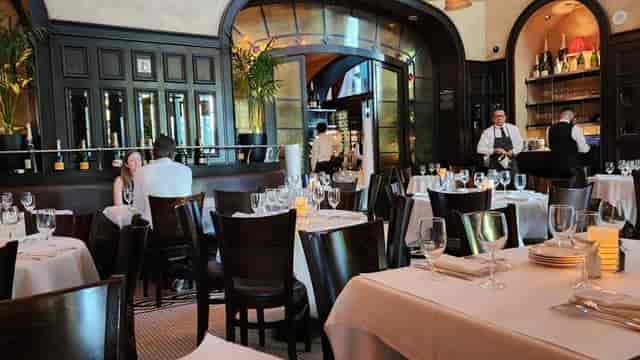 Mon Ami Gabi private dining room, upscale corporate event venue