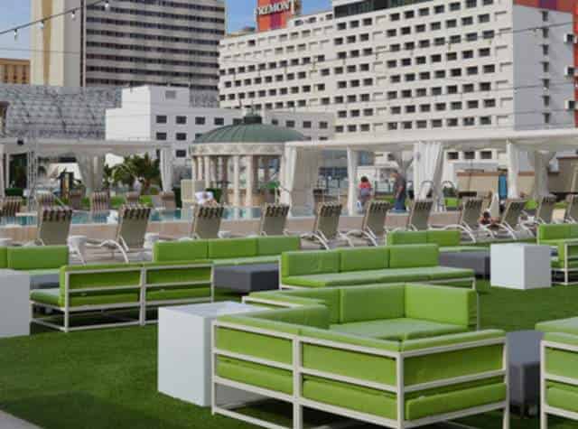 Citrus Grand Pool Deck