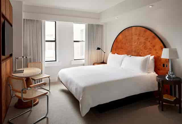 DC hotel VIP suite, upscale event, corporate retreat
