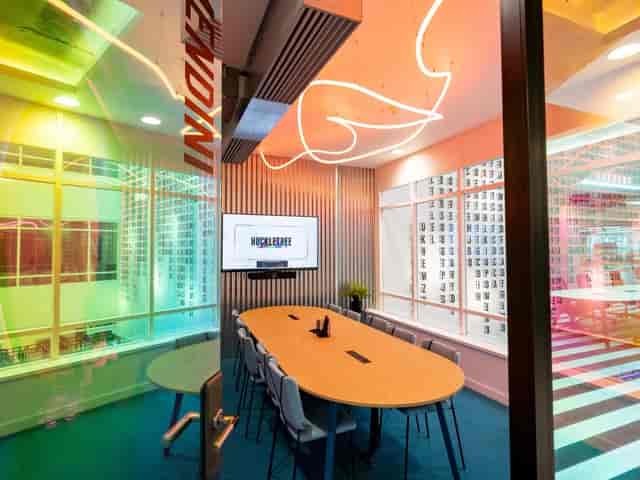Huckletree Kensington modern meeting room, tech, creative lighting, business event