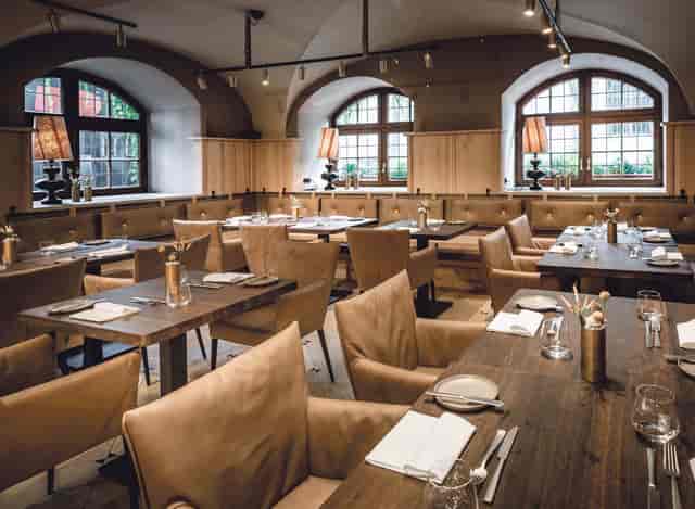 Müller-Pfister-Stube event space, warm ambiance, dinner, reception