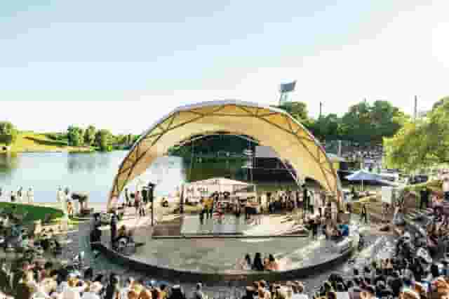 Theatron