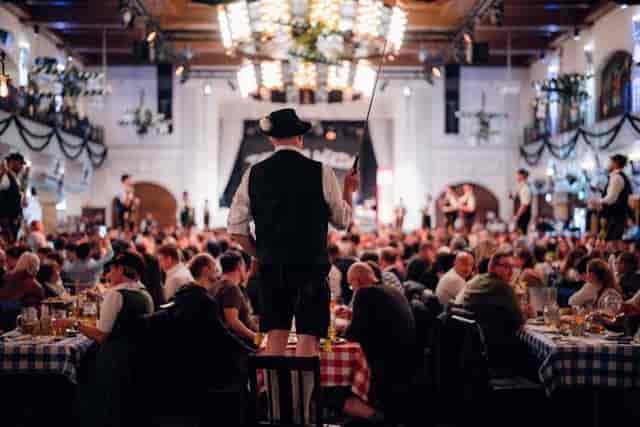 Ballroom event, Löwenbräukeller, energetic audience, cultural festival
