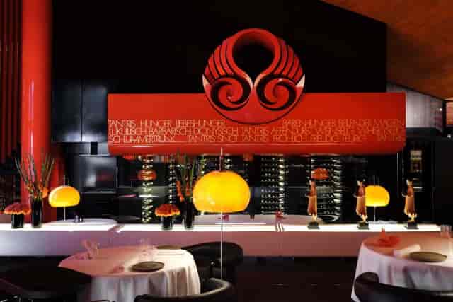 Tantris red bar, modern cocktail reception.