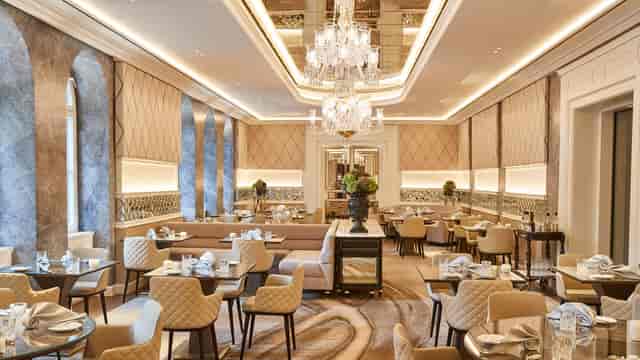 Elegant Schwarzreiter Restaurant: Wedding, Gala, Corporate Lunch