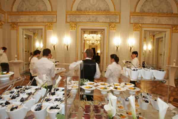 Gala event catering staff, elegant Bayerische Staatsoper reception