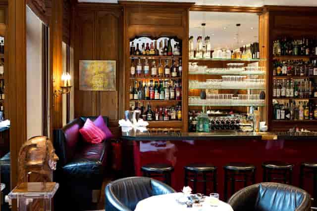 Munich hotel cocktail lounge event