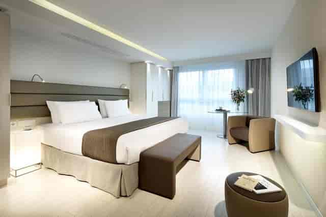 Eurostars Book Hotel suite, VIP, executive retreat