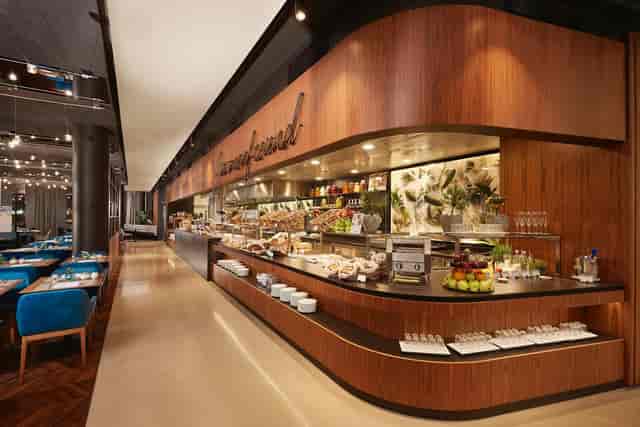 Hotel buffet, breakfast event, Munich, tropical decor
