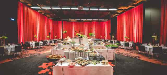 Kameha Grand Bonn gala banquet red draping