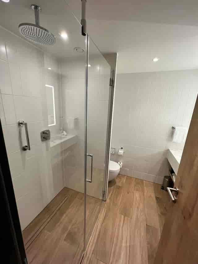 Hilton Garden Inn Munich Messe event space, modern meeting room