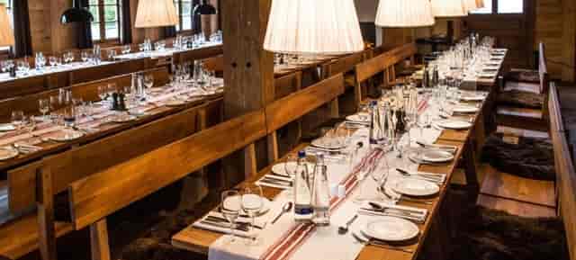 Rustic banquet, Munich corporate retreat, wedding reception.