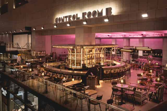 Cocktail bar