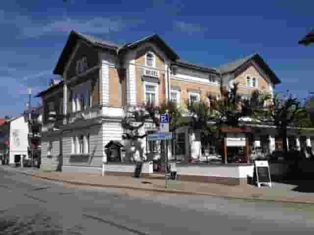 Cafe