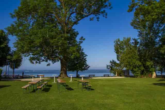Gartensaal at Seehof Ammersee: Scenic lakefront breakout space for networking and corporate events.