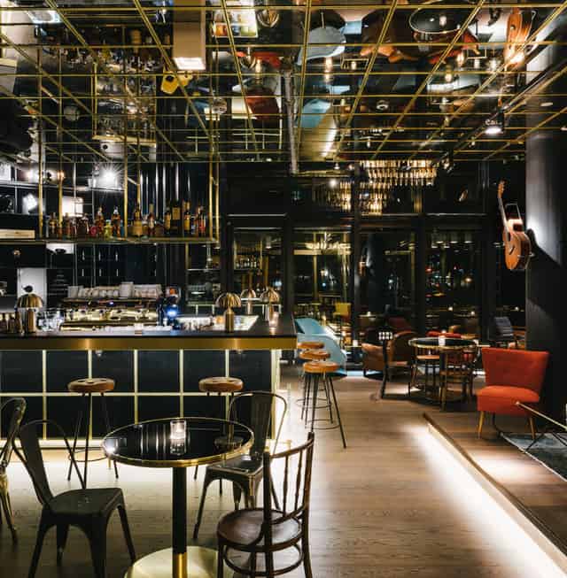Cafe/Bar