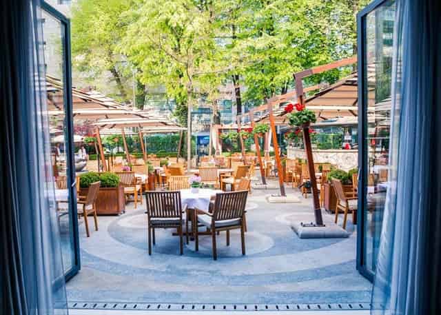 Le Diplomate Ballroom