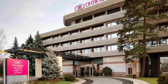 Primavera conference room at Crowne Plaza Bucharest, ideal for business meetings and events.