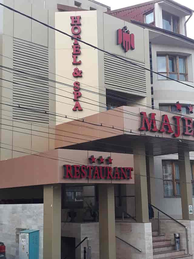 Majestic Hotel restaurant venue for affordable meetings and corporate event bookings.