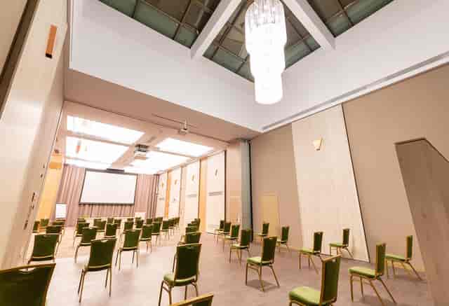 Orion conference room at Unirea Hotel with theater seating for corporate presentations and events.