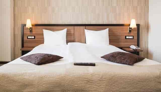 Europa Royale Bucharest suite featuring task lighting, ideal for business conferences and events.