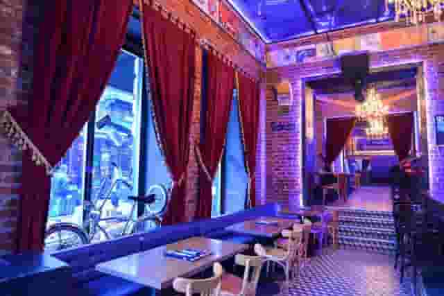 Bar