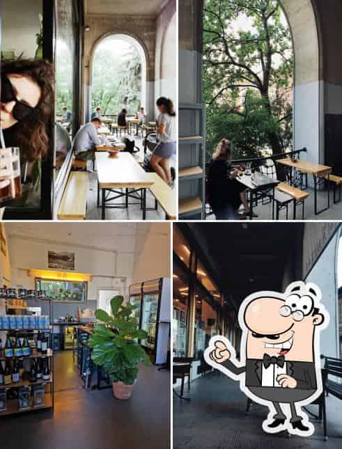 Wine bar
