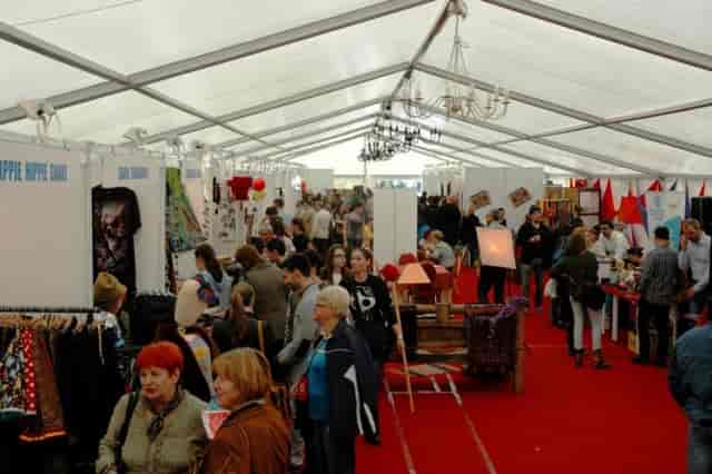 Sala Eminescu trade show: clear-span tent structure at ROMEXPO artisan marketplace.