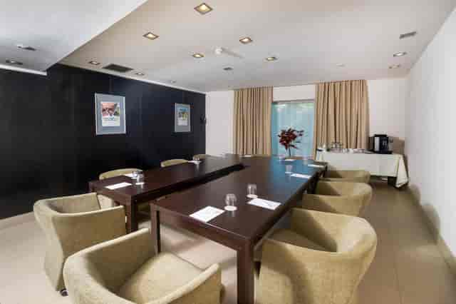 NH BUCHAREST BUCURESTI 4* (România ...