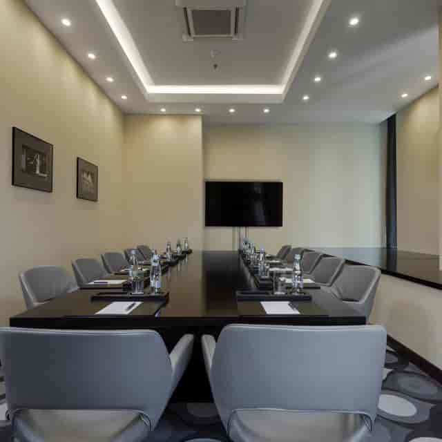 Modern conference room at Sheraton Bucharest for corporate meetings and events.