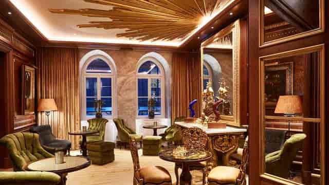 Luxurious Marstall III meeting space at Hotel Vier Jahreszeiten, perfect for events.