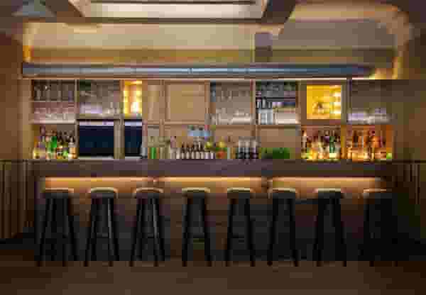 bar/lounge