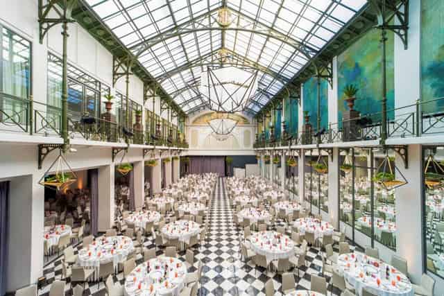 Banquet hall