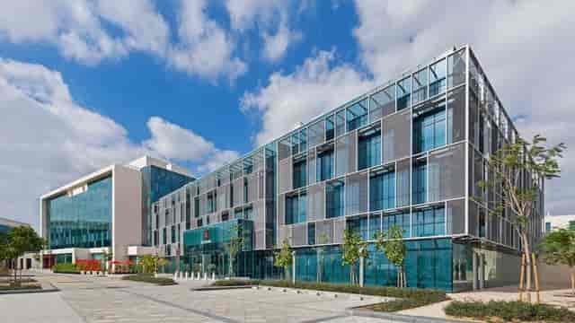 Radisson Red Dubai Silicon Oasis ...