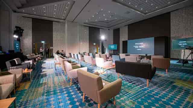 Radisson Red Dubai Silicon Oasis ...