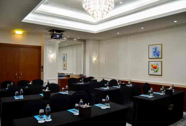 Boardroom at Sofitel Dubai Jumeirah Beach, featuring professional layout for corporate meetings.
