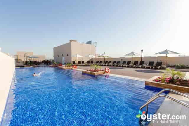 Rooftop pool terrace at Metropolitan Hotel Dubai for incentive events and cocktail receptions.