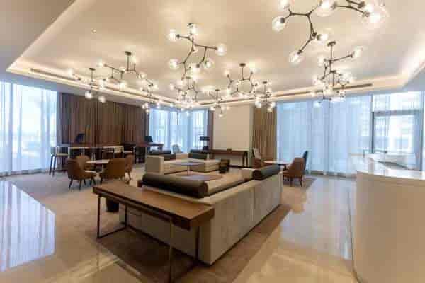 Yaqut Meeting Room at Wyndham Dubai Deira with ambient lighting for networking and business events.