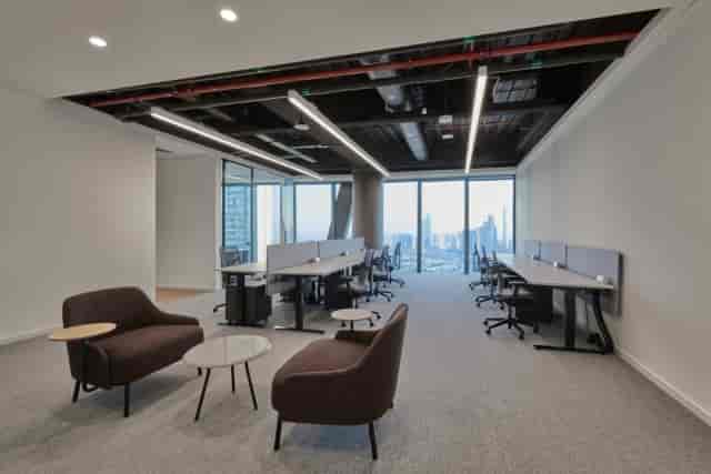 Modern coworking lounge at ICD Brookfield Place for hybrid team meetings and networking.