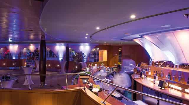 Yacht Club – Deck