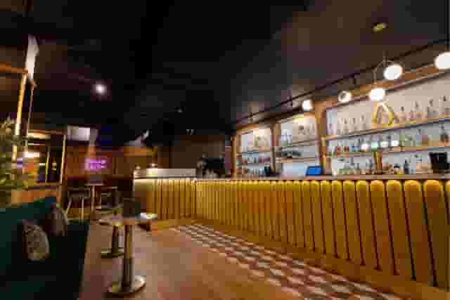 The 1 Bar