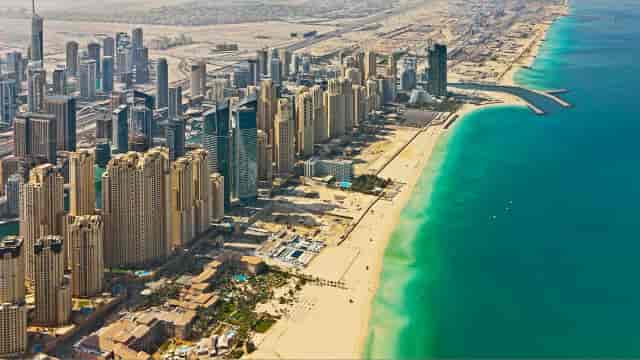 Luxury JBR outdoor terrace for incentive travel and beachfront conferences.